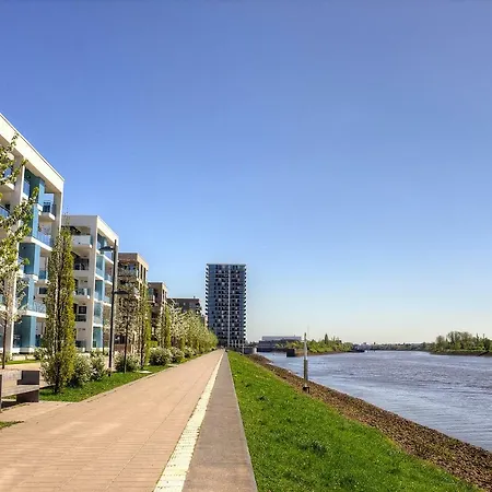 Apartment Plenus Riverloft *